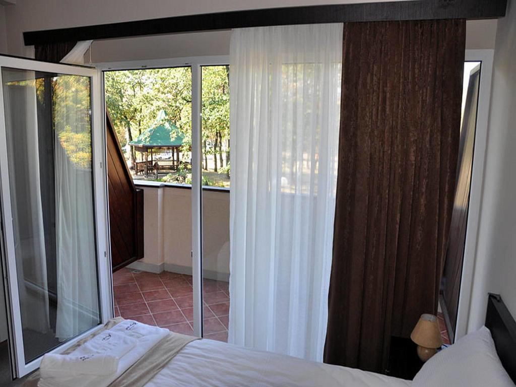 Hotel Jezero Bor Habitación foto