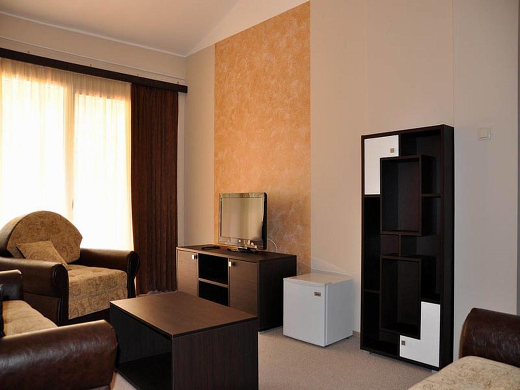 Hotel Jezero Bor Exterior foto