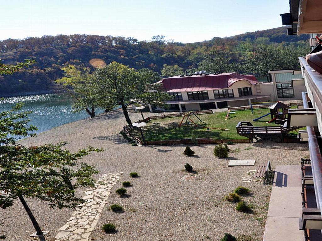 Hotel Jezero Bor Exterior foto