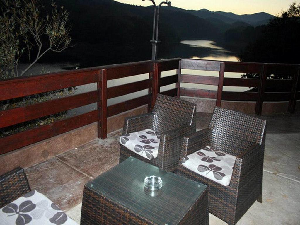 Hotel Jezero Bor Exterior foto